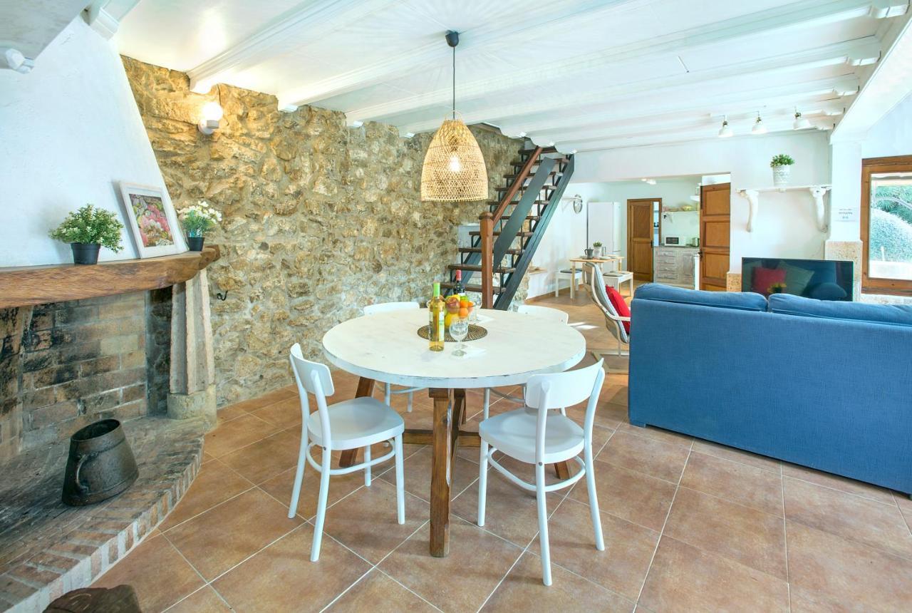Mairata Villa